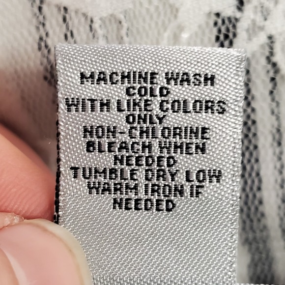 Catherines Womens Short Sleeve Lace Overlay Floral Top Size 2X White Artsy Event - Picture 6 of 11